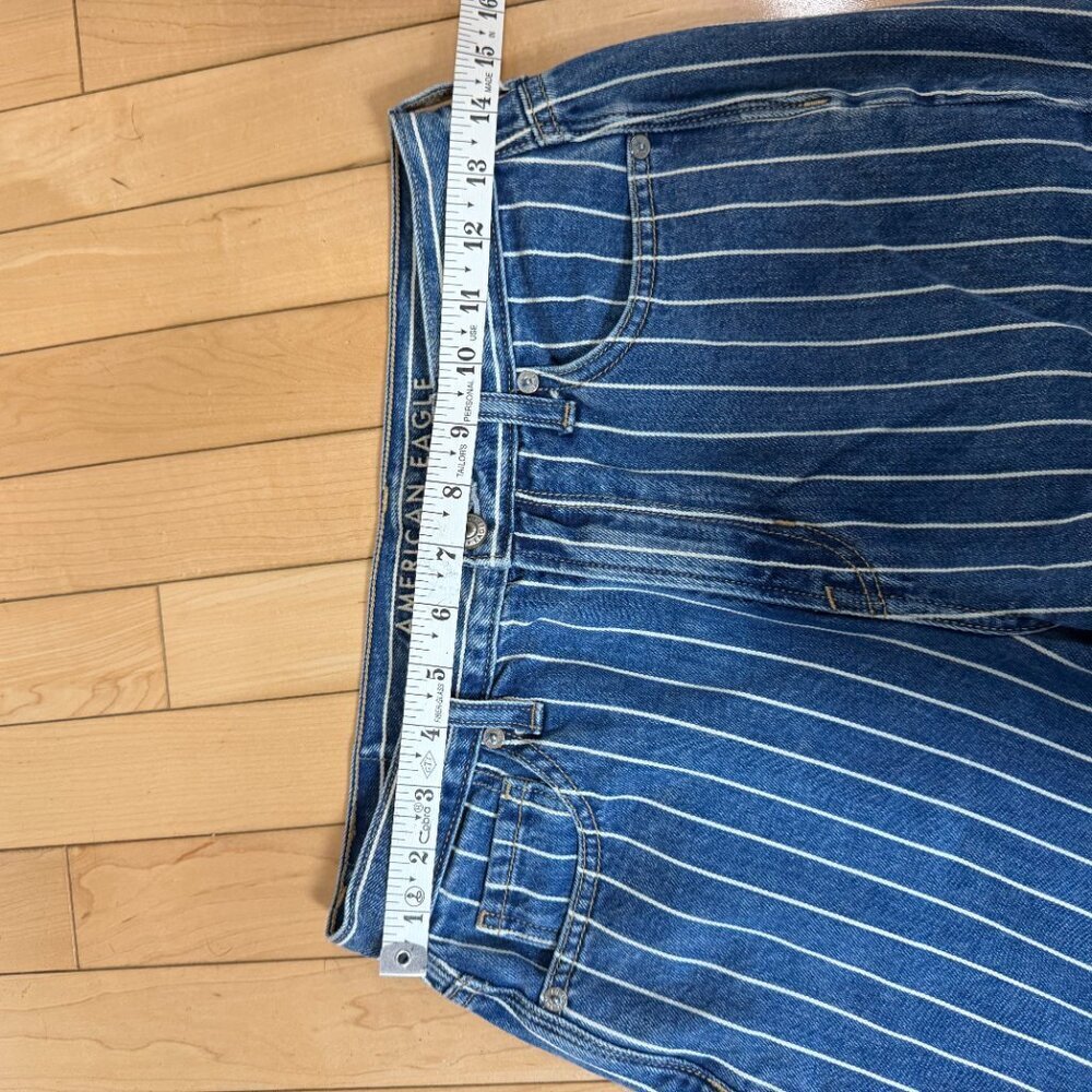 American Eagle Blue Pinstripe High Rise Straight Leg Mom Jeans Women’s Size 4 - Picture 5 of 11
